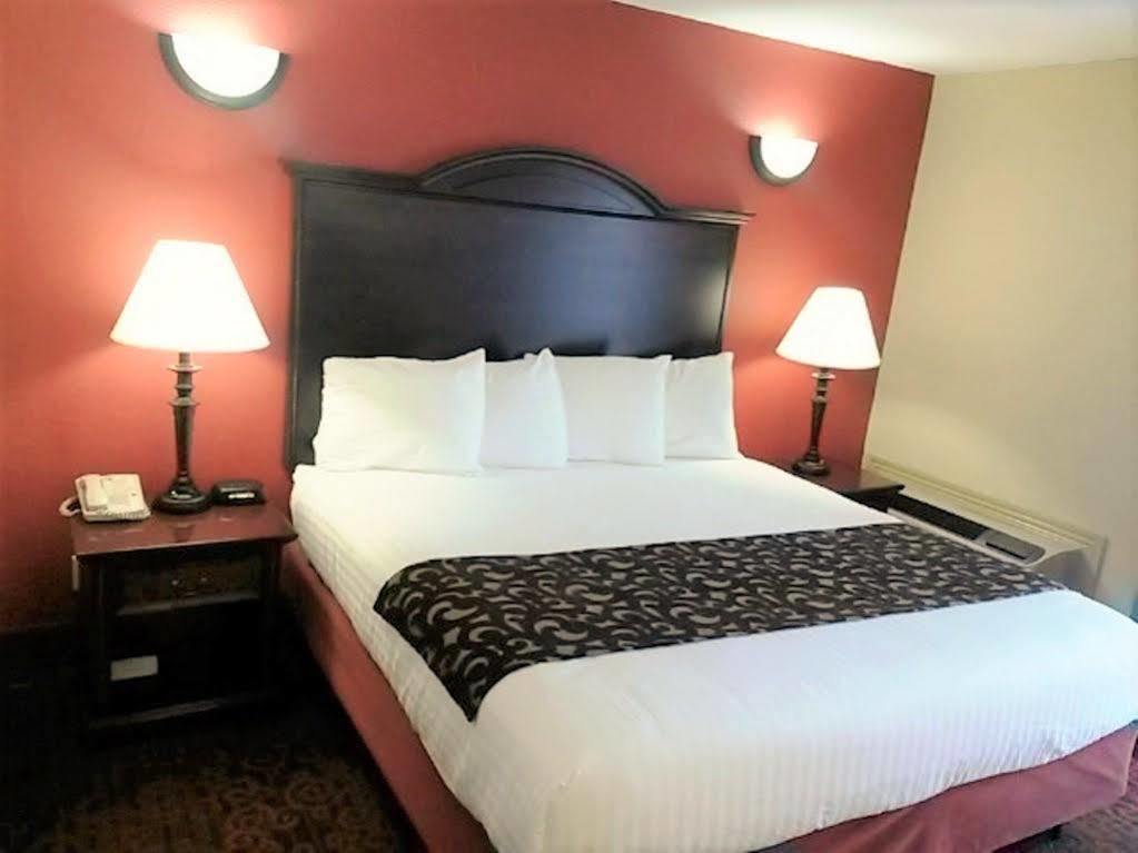 Governors Suites Hotel Oklahoma City Airport Area Exterior foto
